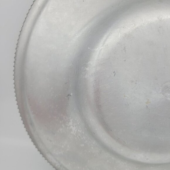 Vtg Hand Wrought Aluminum Serving Dish Bowl Floral Embossed Wilson Specialties - Picture 12 of 13